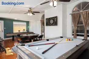 Houston Escape Heated Pool Cabana & Game Room - Image 3