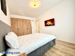 Vlad Apartament Coresi - Image 3