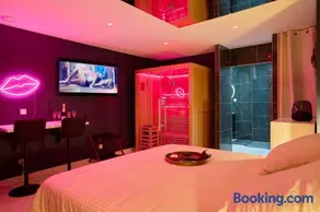 L'Amoria - Suite Romantique moderne avec Jacuzzi & Sauna - Image 4