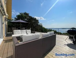 Seaside dream with jetty & guest cottage - Image 4