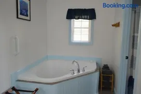 Silver Maple Cottage - Image 4