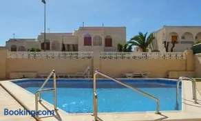 Bonito estudio con piscina - Image 2