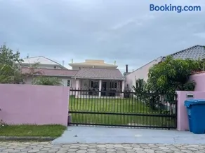 Casa com Piscina - Image 1