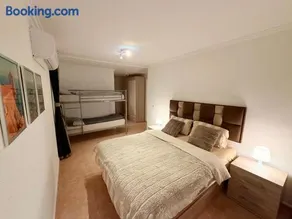 Cozy Townhouse - Image 3