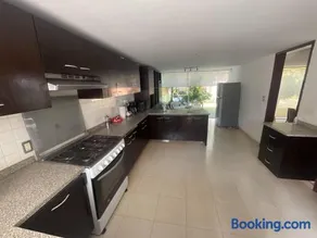 Casa Monasterios - Image 3