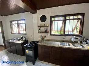 Apartamento espaçoso e central - Image 3