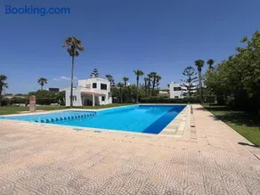 Luxueuse Villa Bord de Mer Piscine Jardin Clim - Image 1