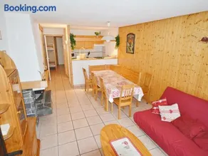Appartement T3 au Centre de Morzine, Proche Pistes, Balcon Exposé Sud, Parking et Casier à Skis - FR-1-684-2 - Image 2