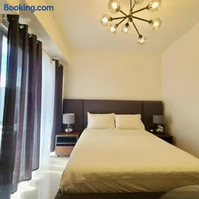 INSPIRIA Condo Free Airport Pickup for 3 nights stay or more - Image 4