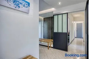 COLIVING - Montana Bedroom - Convenient & Near CERN - Image 3
