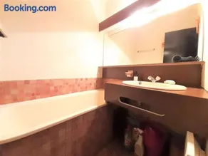 Studio Cabine cosy pour 6 pers. avec TV, kitchenette équipée et casier à ski à Piau-Engaly - Image 3