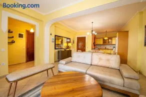 Aurora Apartment - Image 2