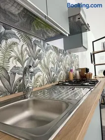 Tropical House - Image 3