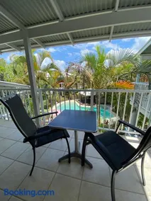 Luxury Top Floor Sunset Villa - Image 5