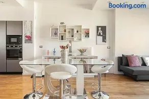 City Life Milan Apartment - Wi-Fi & Smart TV - Image 2