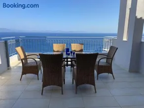 Akoumaros Breeze - Image 1