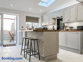 Lotus Cottage - Image 2