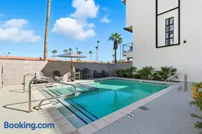 Papago Townhouse-Rooftop Deck-Old Town - Image 5