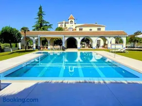 Hacienda Los Naranjos - Villa de Lujo Privada con Piscina - BBQ y Sala de Juegos - Image 1