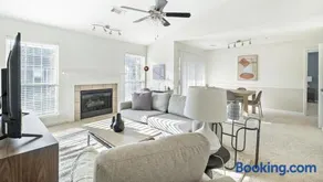 Landing Modern Apartment with Amazing Amenities (ID1281X201) - Image 1