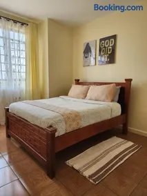 Budget Stay With Style 1 Bedroom - Image 3