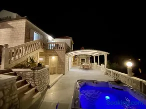 Villa FJERA - sea view, hot tubs, terrace, BBQ - Image 2