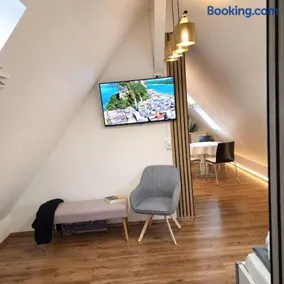 moderne Dachgeschosswohnung für zwei Personen - Image 2