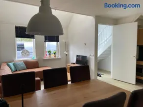 Nieuw gebouwd appartement op paarden bedrijf - Image 1