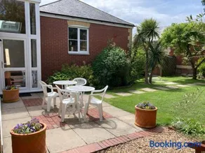 Walnut Cottage - Image 2