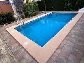 Spanish Pool vacation LFG - Image 1