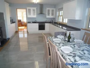 Derryleigh House Boherbue by Trident Holiday Homes - Image 4