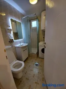Perucac Apartment - Image 5