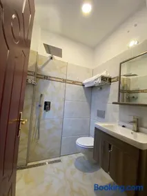 Hotel Grand Inn - Image 5