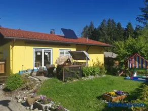 Appartamento con terrazza, griglia e giardino | Vista sul giardino - Image 1