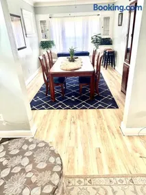 Cozy Home By University Circle VA,CC & Museum - Image 3