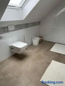 Jahn Apartments - Image 3