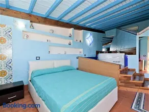 Equipped villa with private pool and panoramic sea views - Image 3