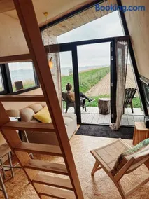 Slapen op de Dijk - Tiny House - Image 4
