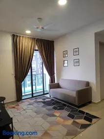 Das Haus Homestay Puchong - Image 1