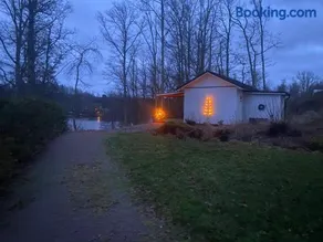 Humlegarden lake cottage, Horn - Image 3