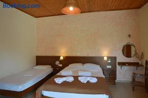 Mr. Greek Villa - Image 4