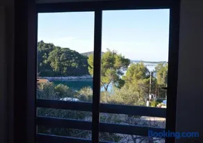 Island Residence - Image 1