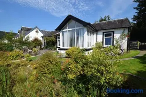 Ashburn Cottage - Image 2