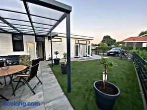 Chalet con barbacoa y piscina climatizada | Vista panorámica - Image 2