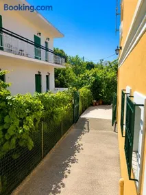 Olive Garden Apartments Near Kavos Corfu - Image 4
