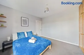St Albans - 3 bedroom with FREE parking - Image 5