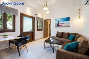 Beautiful Alice Luxury Suites - Image 2