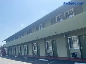 Star Motel - Image 2