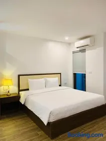 Fiorus Airport Hotel - Image 3