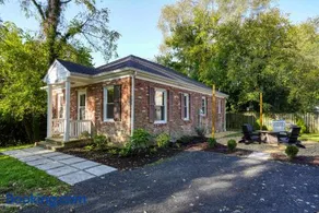 Adorable 2-bedroom bungalow near Easton, Denton - Image 1